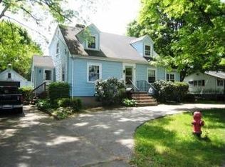 22 Charles St, Peabody, MA 01960
