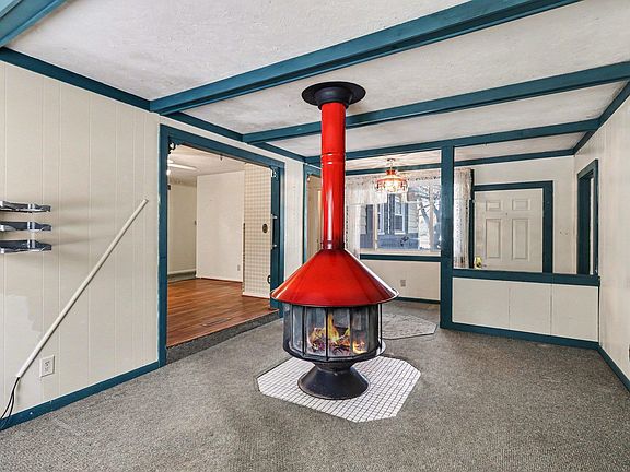 5th image of 4010 E Saint Andrews Rd