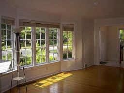 5th image of 722 E Northview Ave