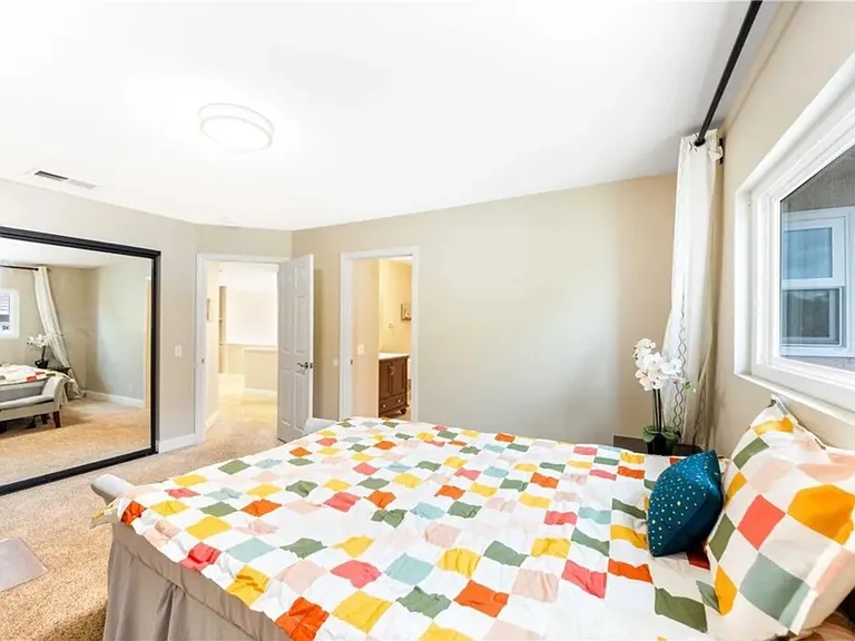 5075 Calypso Ct — Photo 16