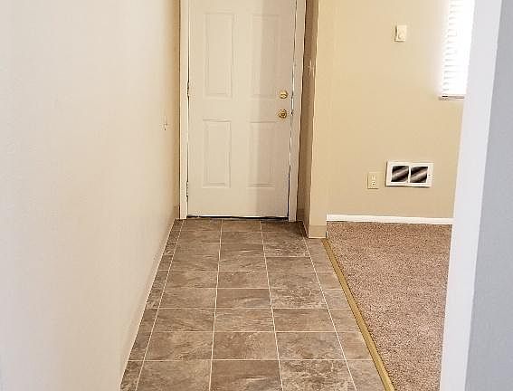 2nd image of 1510 N Lincoln St #1