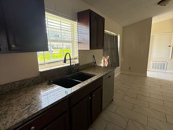 3rd image of 13612 SE 51st Ter