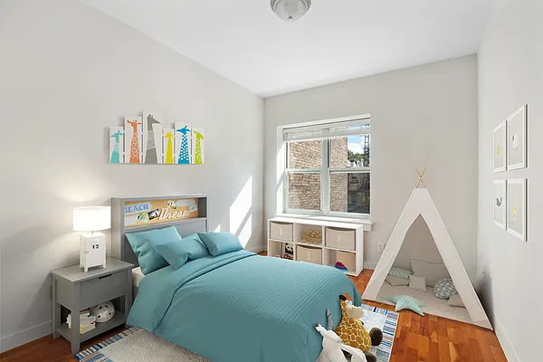 Sold by Compass | media 8