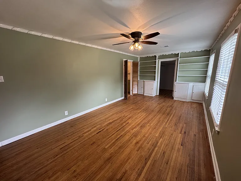 2318 Fenwick Dr — Photo 9
