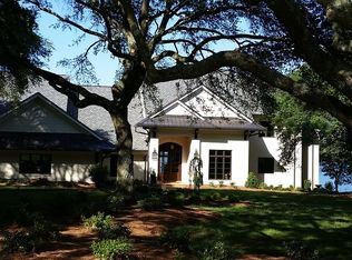 7845 Live Oaks Dr, Denver, NC 28037