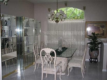 5th image of 7683 Belvoir Dr