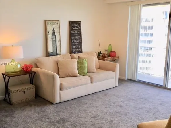 770 Claughton Island Dr #Penthouse 21, Miami, FL 33131