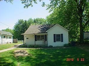 1st image of 845 W Belle Ave