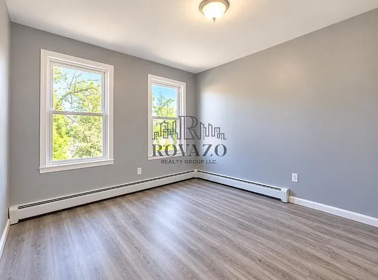 2 bed, 600 sqft, $1,650 — Photo 4