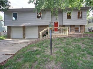 38 Ashley Ln, Champaign, IL