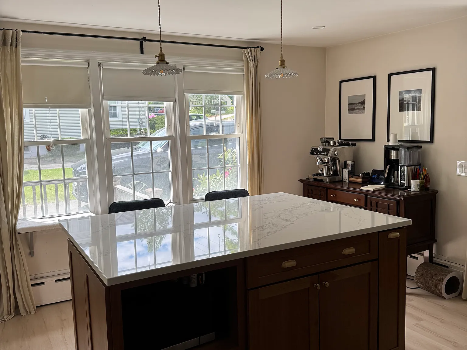 3 bed, 1.5 bath, 1403 sqft, $3,600 — Photo 4