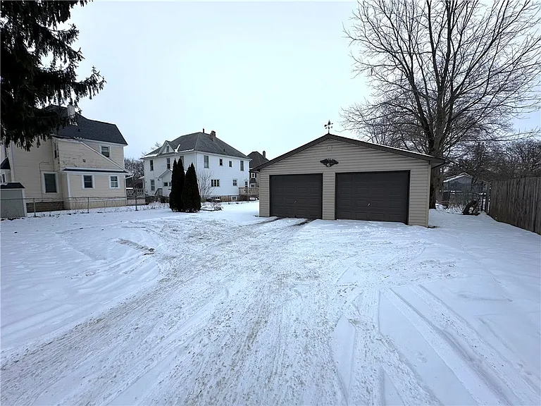Lake Ave — Photo 13