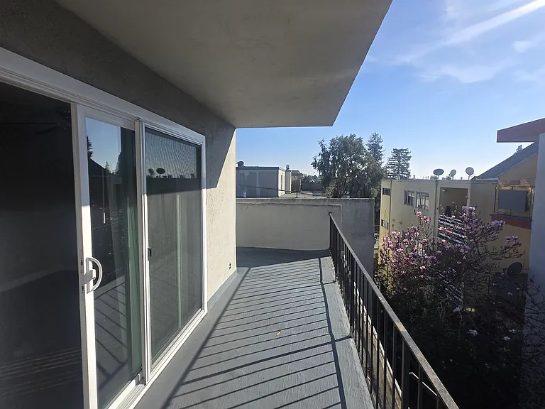 520 Van Buren Avenue — Photo 120