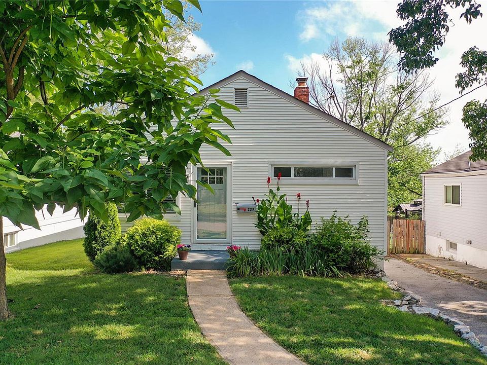 1st image of 227 Monica Dr