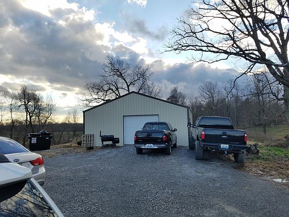 2nd image of 620 Black Pike