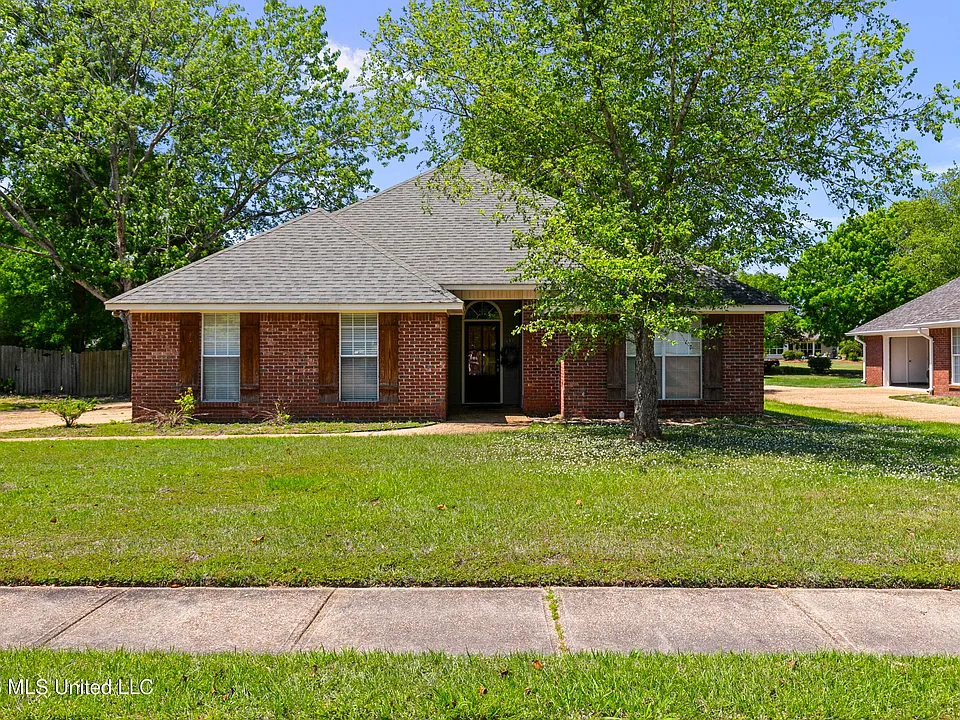 417 Madison Oaks Dr