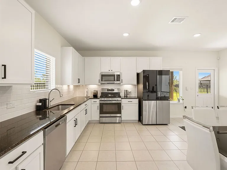 11927 Fletching Stone Ln — Photo 12