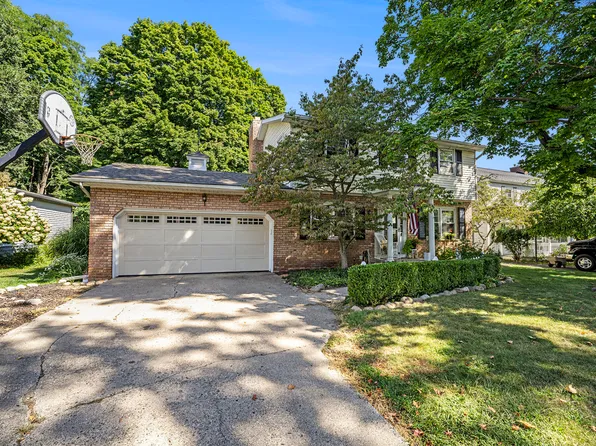 729 E Prospect St, Marshall, MI 49068