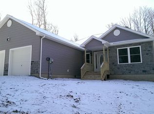 118 Kings Court Young Oak Ct, East Stroudsburg, PA 18301