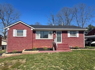 419 Duell Dr, Versailles, KY 40383