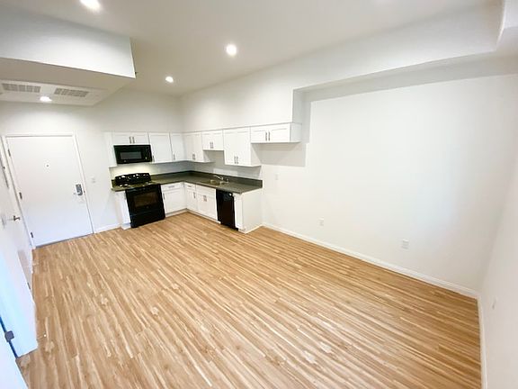 2nd image of 17401 Roscoe Blvd #44975d3a3
