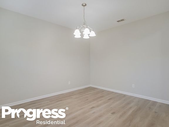 4th image of 430 Hefferon Dr