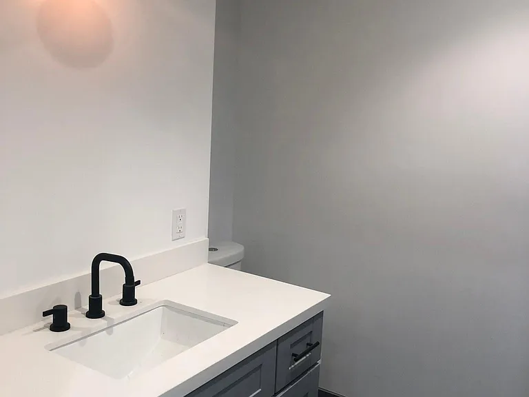 23260 Haynes St — Photo 11