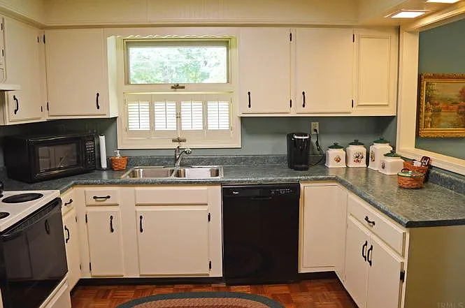 2916 E Eastridge Dr — Photo 6