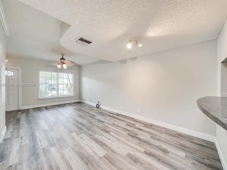 8040 Sanibel Dr #8040 — Photo 10