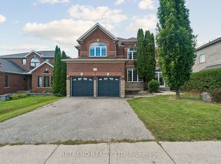 36 Sandringham Dr, Barrie, ON L4N 0J9