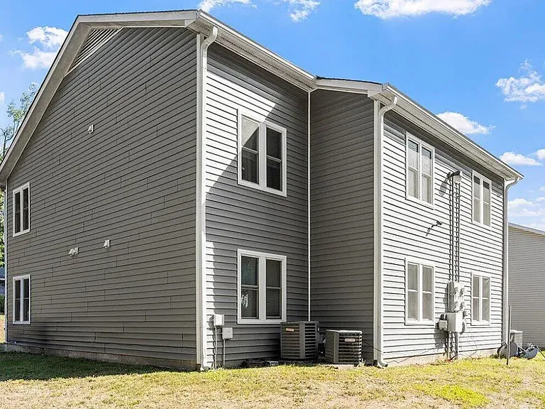 916 Fiske St #B — Photo 23
