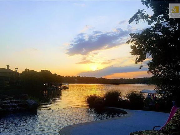 Looking over the infinity edge pool onto the gorgeous Lake