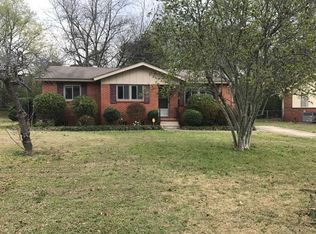 1145 Roebuck Lawn Dr, Birmingham, AL 35215
