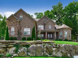 7036 Ridge Crest Rd, Owens Cross Roads, AL 35763