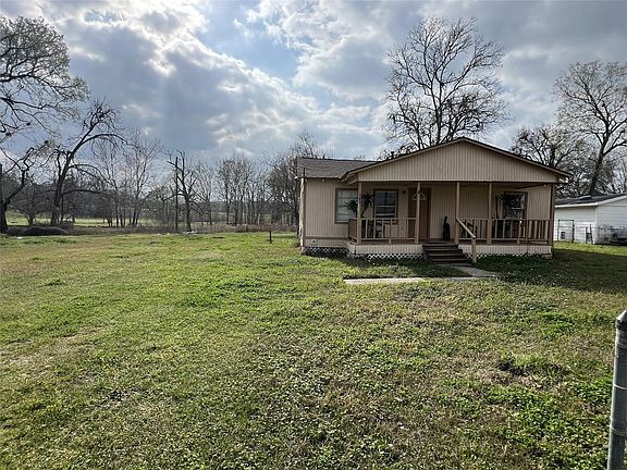3rd image of 380 Governors Hogg Dr