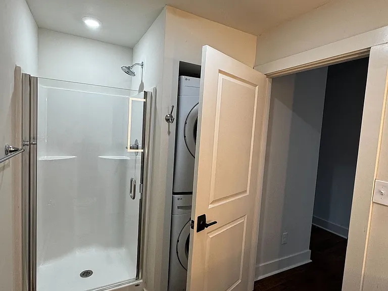1201 N Central St #202 — Photo 6
