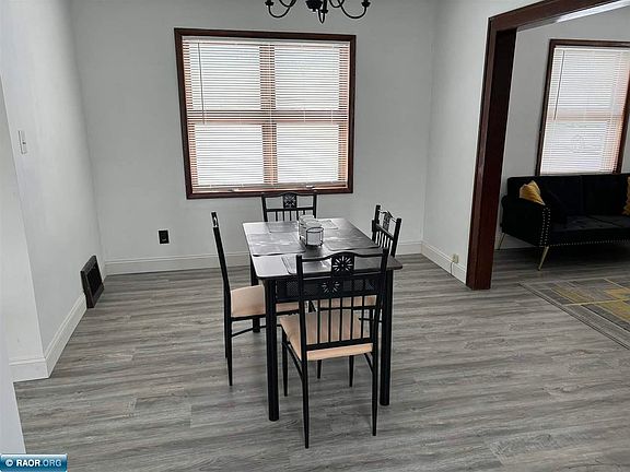 3rd image of 309 6th St SW