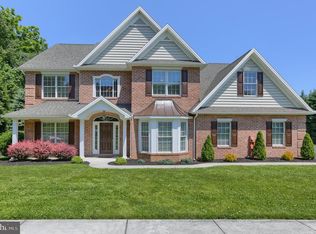 5112 Ravenwood Rd, Mechanicsburg, PA 17055