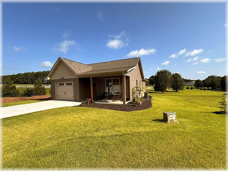 304 Cottage Hill Ct — Photo 17