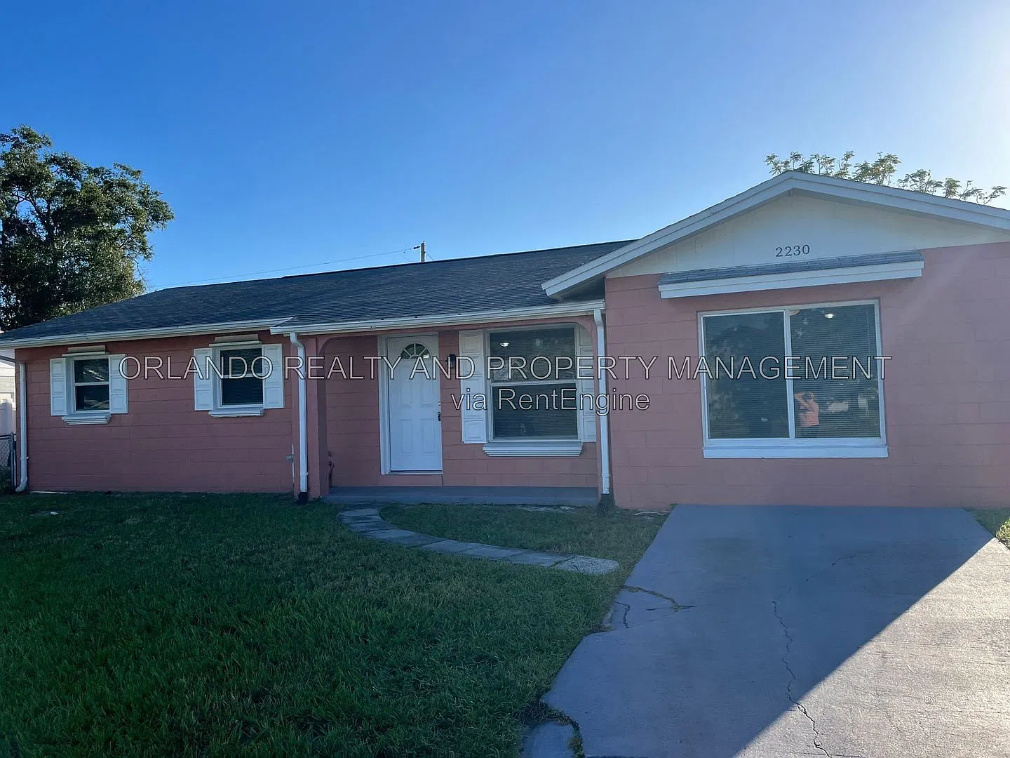 3 bed, 1.5 bath, 1716 sqft, $1,850 — Photo 2