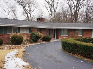 46 Carrico Rd, Florissant, MO 63034