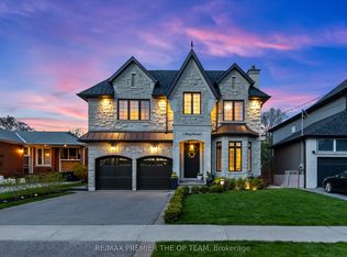 5 Storey Cres, Toronto, ON M9B3C7