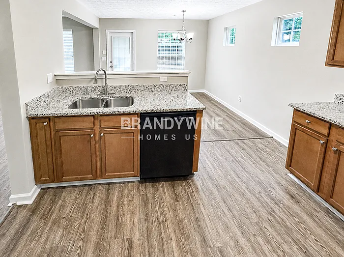 273 Topaz Dr — Photo 10