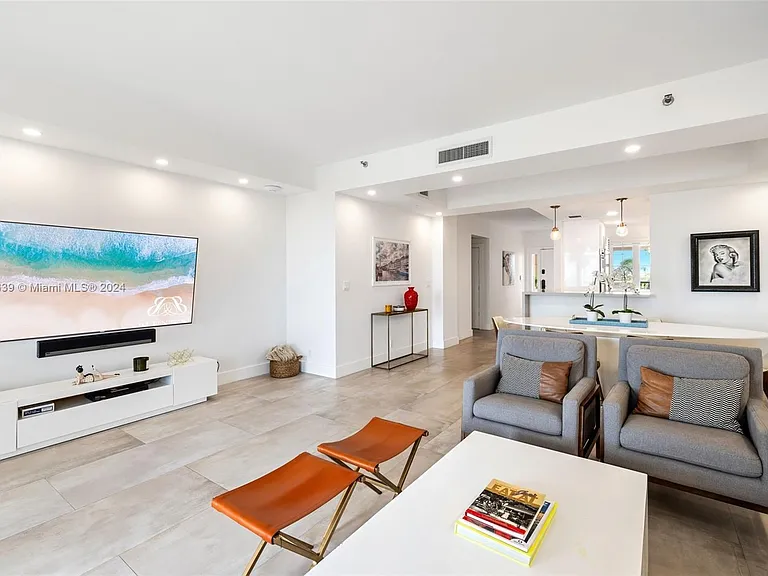 19144 Fisher Island Dr #19144 — Photo 6
