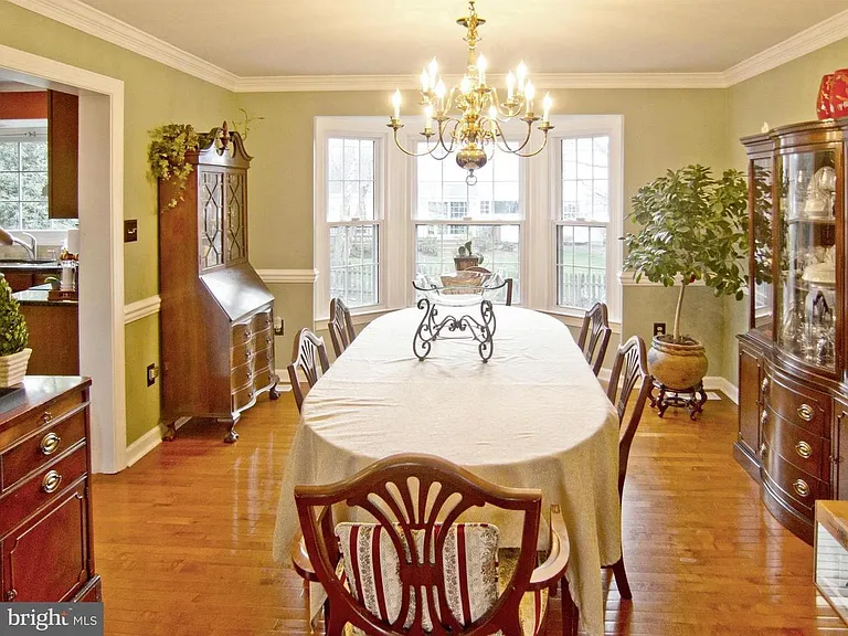 2657 Meadow Hall Dr — Photo 8