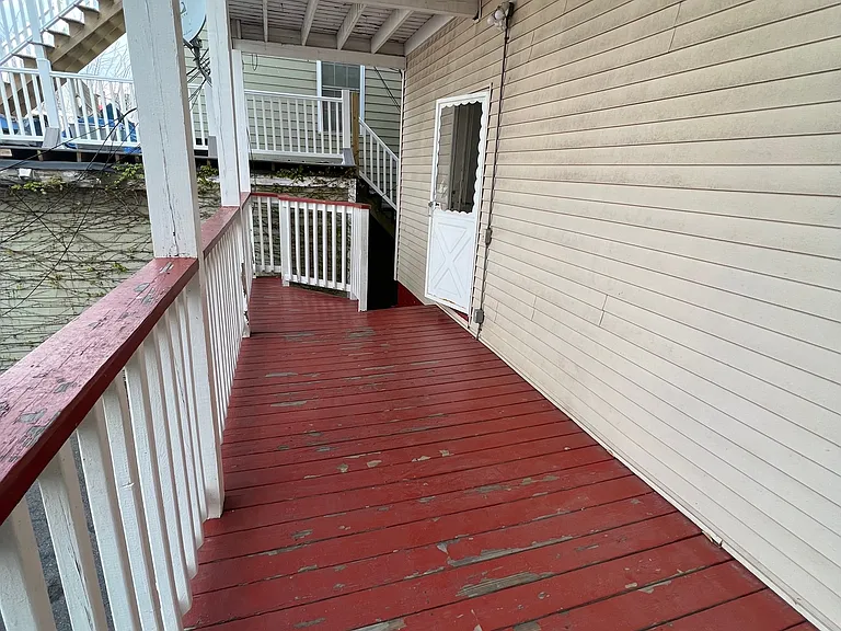 288 Meridian St #1 — Photo 21