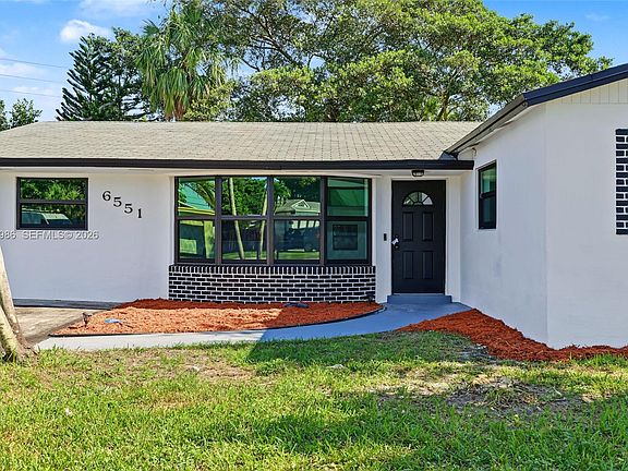 3rd image of 6551 NW 8th Ct