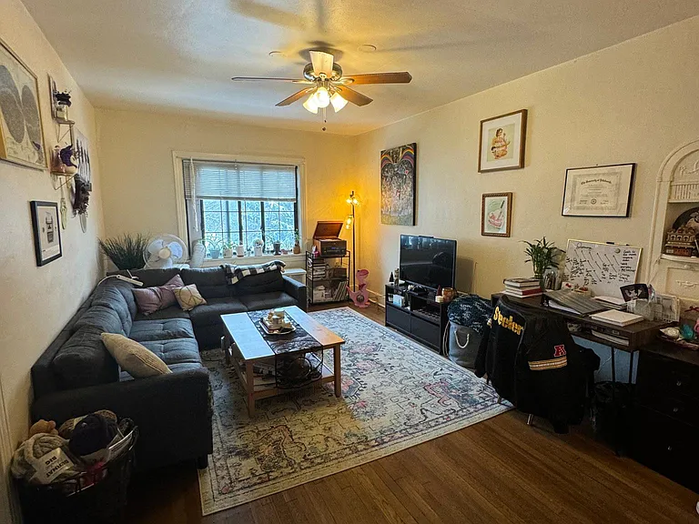 208 Beverly Rd #4 — Photo 15