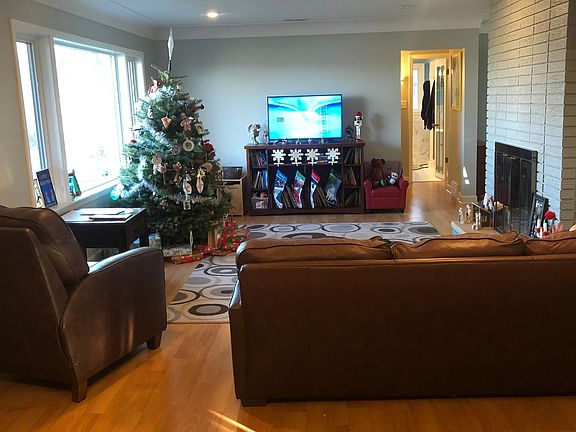 Living room with fireplace