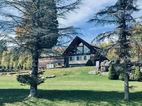 306 Sparrow Drive, Stamford, VT 05352